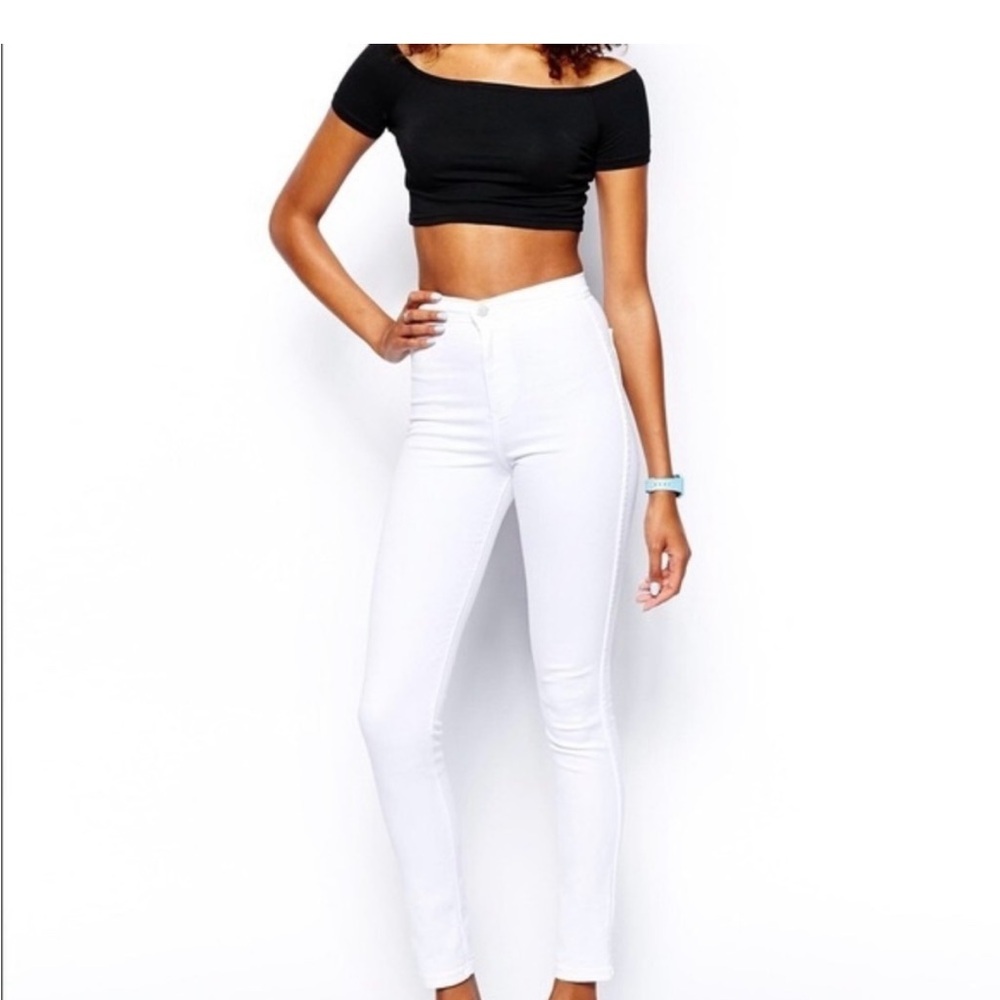 American apparel easy jeans in white. Size small